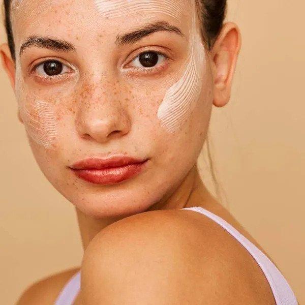 The Benefits of Using Sunscreen: Protecting Your Skin Against UV Damage